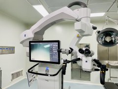 蔡司 Tivato700 手术显微镜”